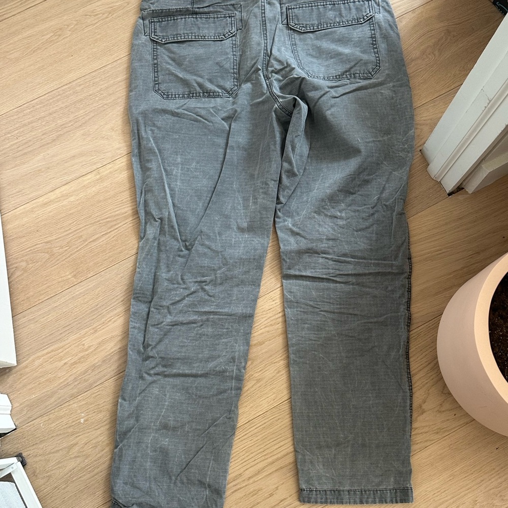 Abercrombie & Fitch Gray Cargo Pants